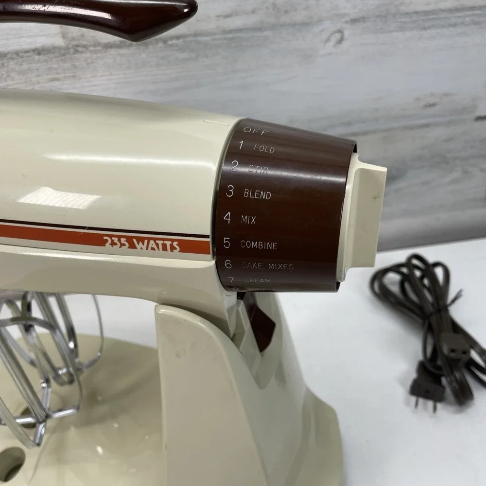Vintage Sunbeam Mixmaster Stand Mixer 1-7A Cream Brown 235W 2 Bowls Hooks Beater